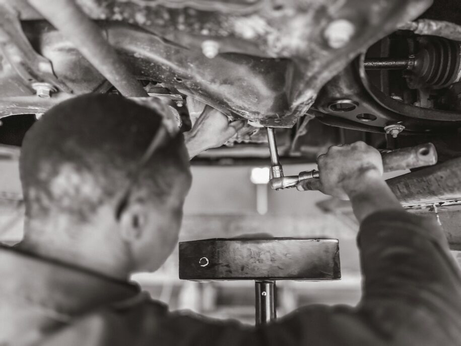 How to Attract and Retain Auto Technicians in a Competitive Market